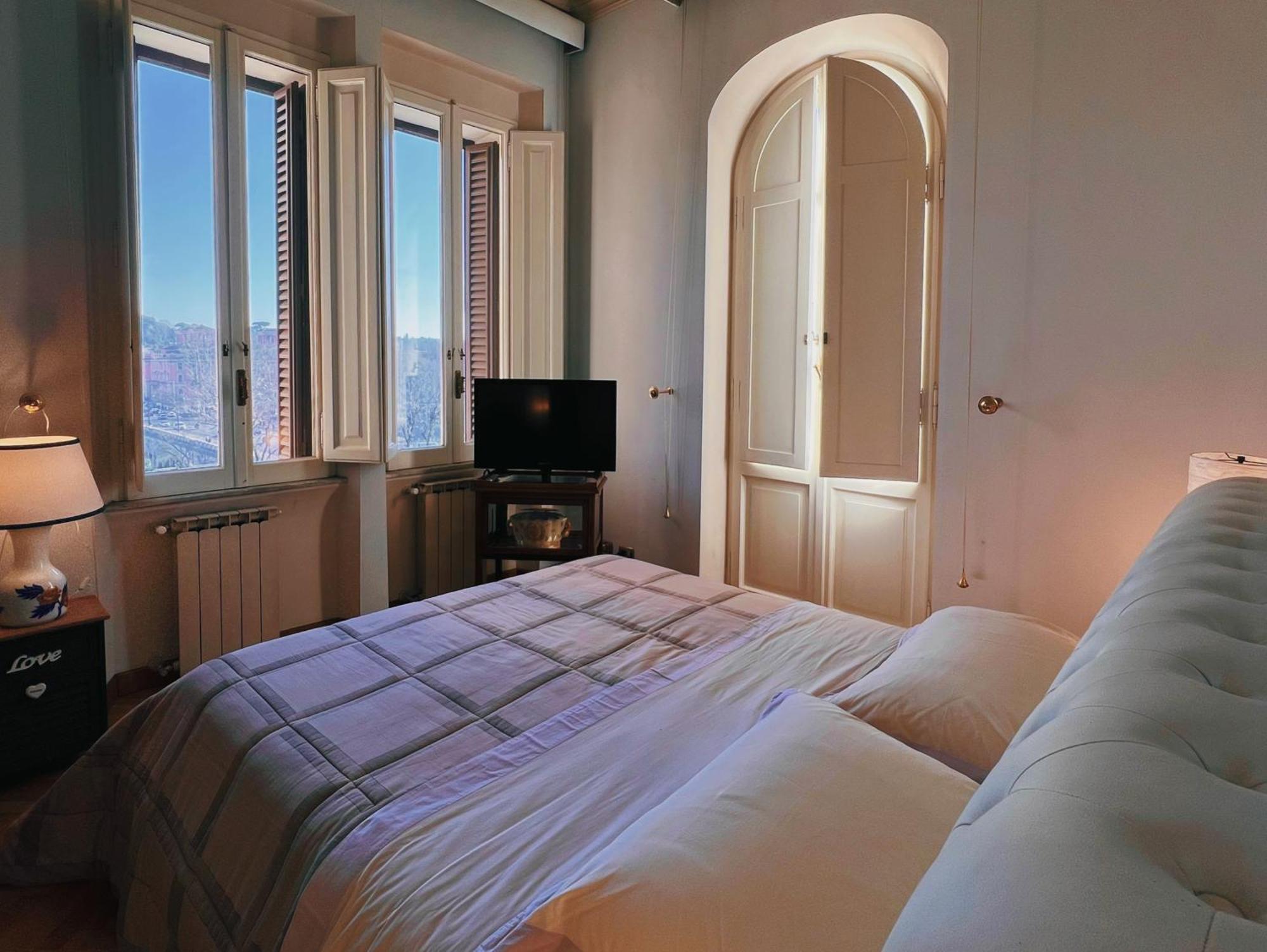 Domus Gracchi Apartment โรม ภายนอก รูปภาพ
