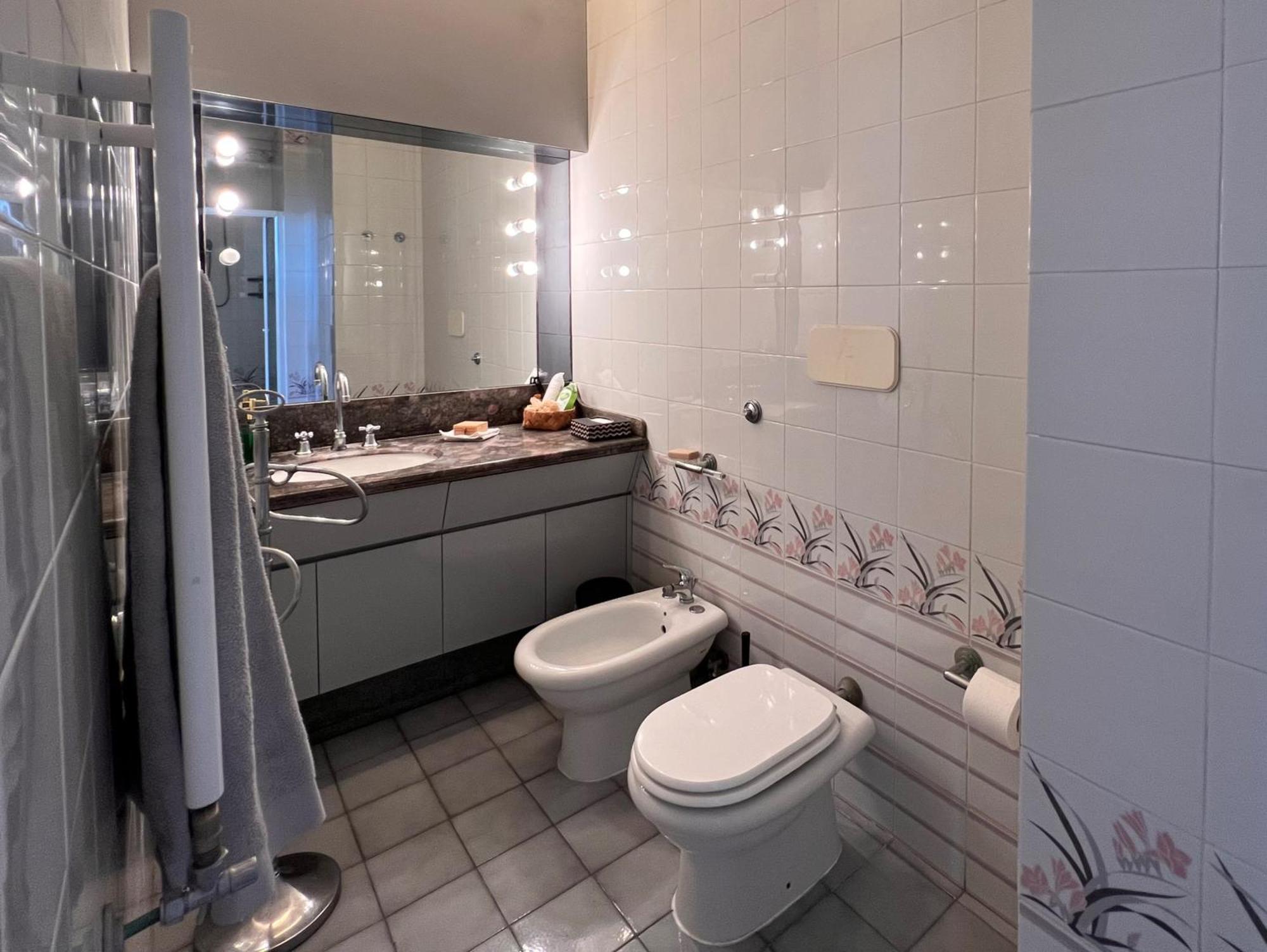 Domus Gracchi Apartment โรม ภายนอก รูปภาพ