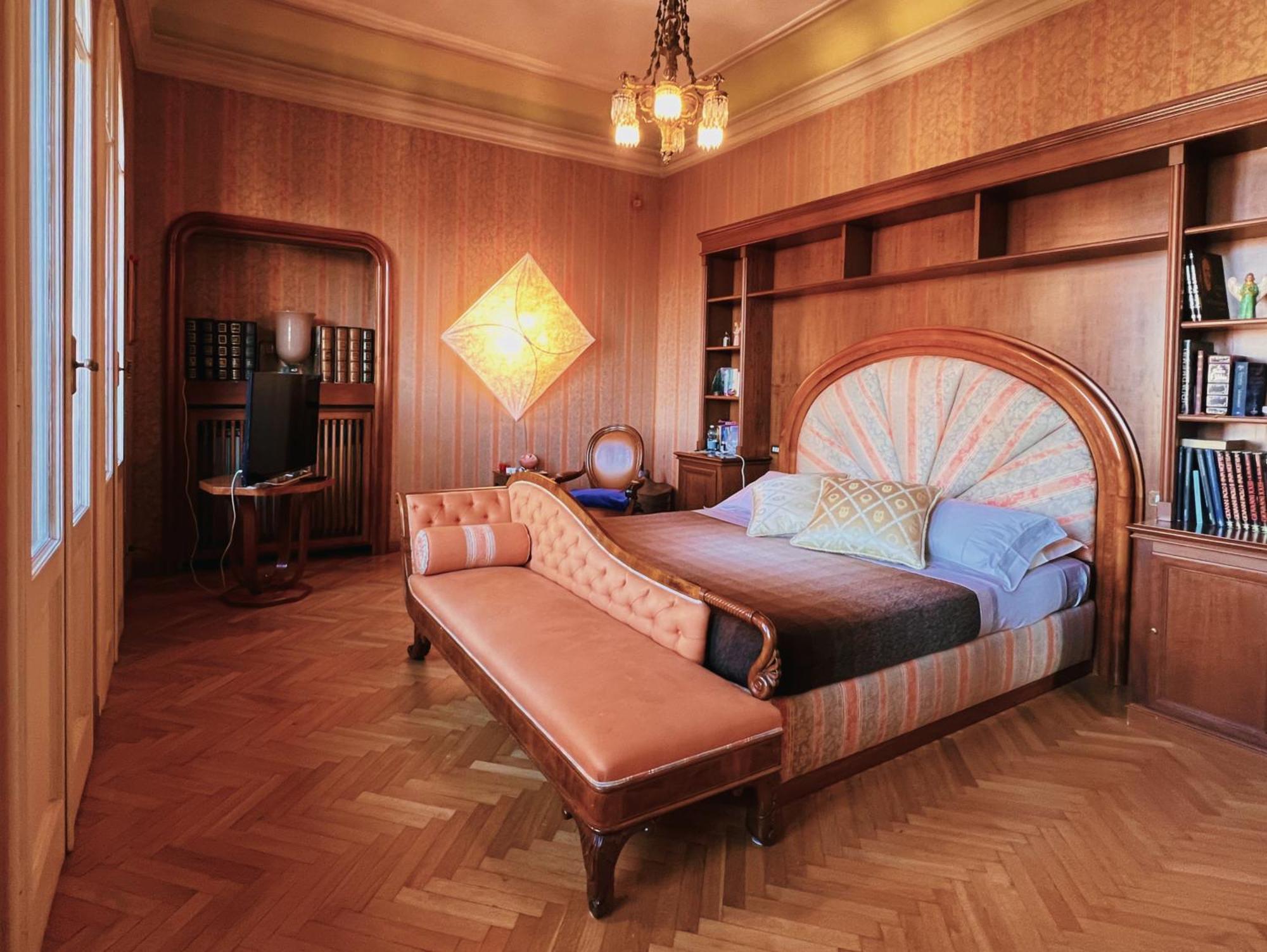Domus Gracchi Apartment โรม ภายนอก รูปภาพ